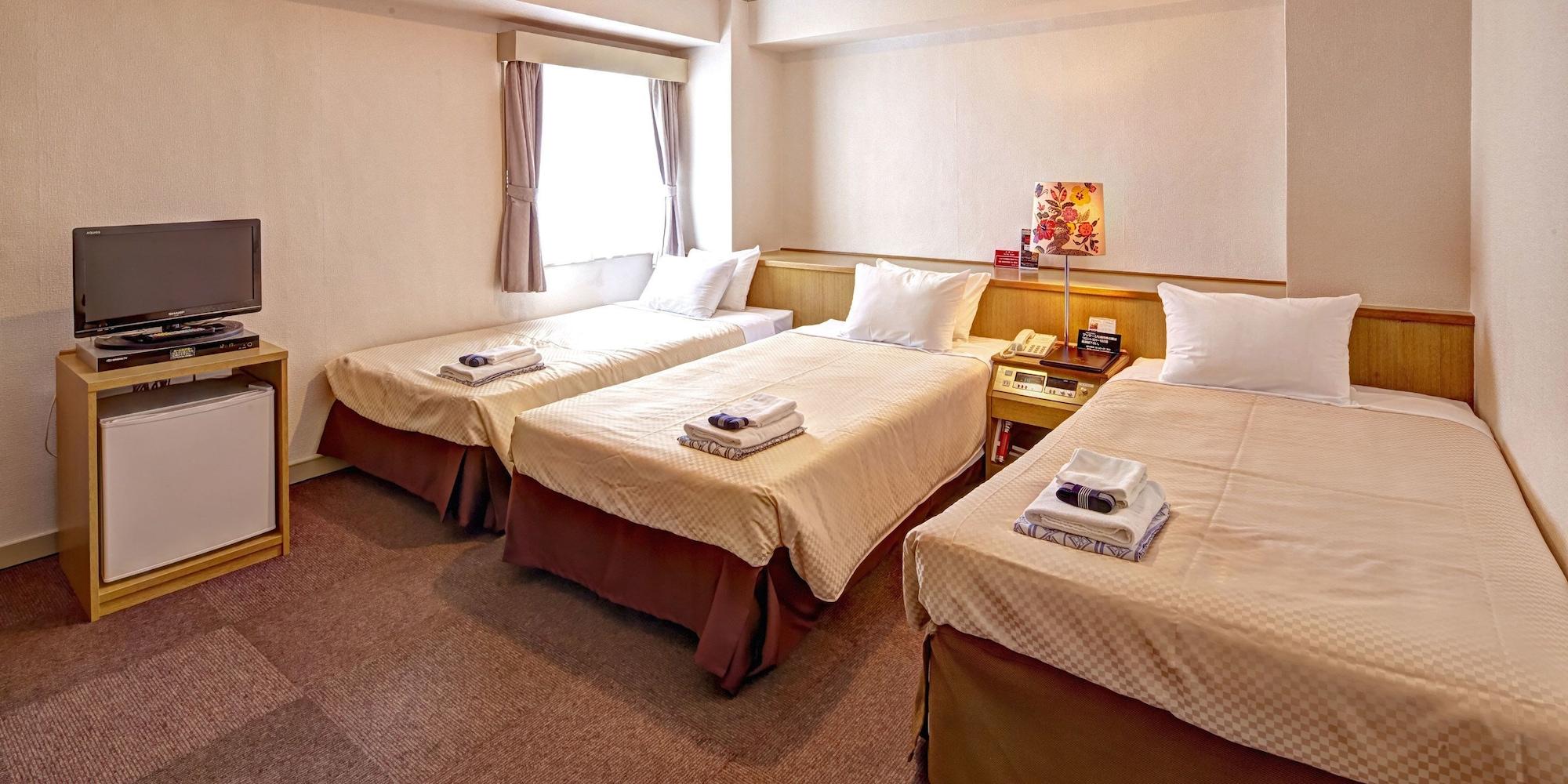 נאהא Okinawa Sun Plaza Hotel מראה חיצוני תמונה