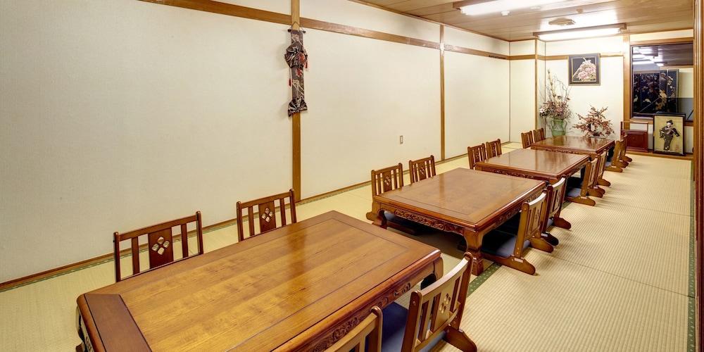 נאהא Okinawa Sun Plaza Hotel מראה חיצוני תמונה