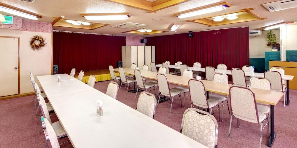 נאהא Okinawa Sun Plaza Hotel מראה חיצוני תמונה