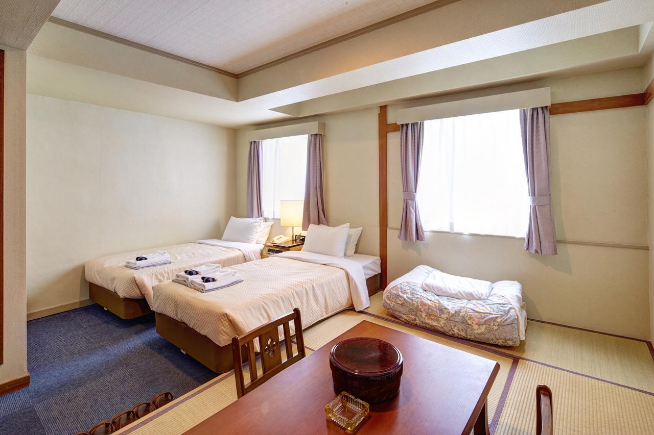 נאהא Okinawa Sun Plaza Hotel מראה חיצוני תמונה